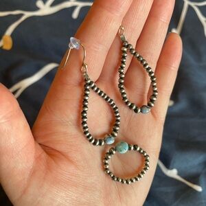 Sterling Silver Pearls 3mm teardrop Golden Hills earrings & stretch ring